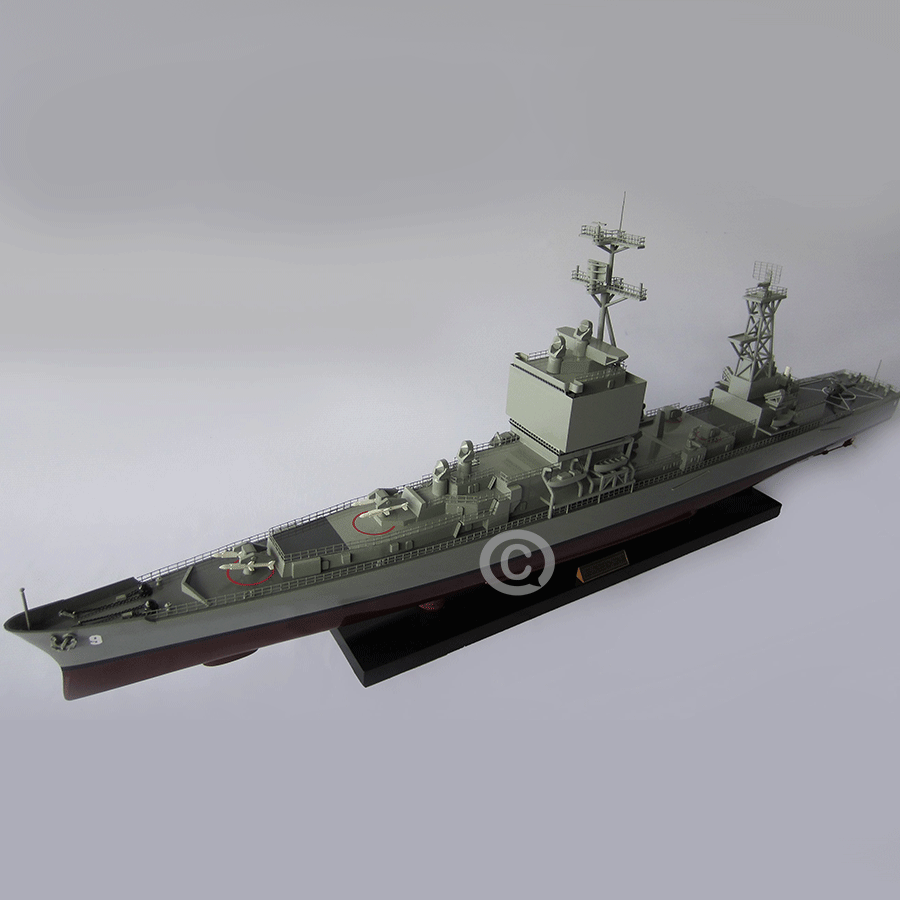 MÔ HÌNH THUYỀN CHIẾN USS LONG BEACH