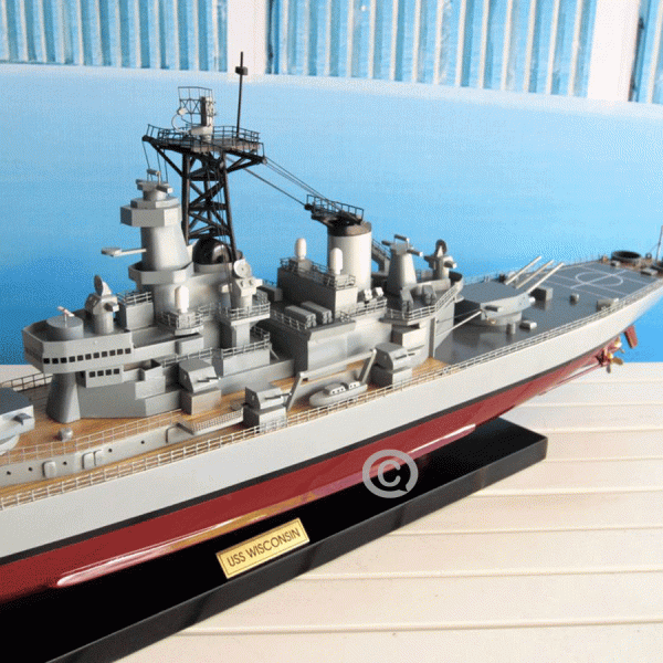 MÔ HÌNH THUYỀN CHIẾN USS Wisconsin